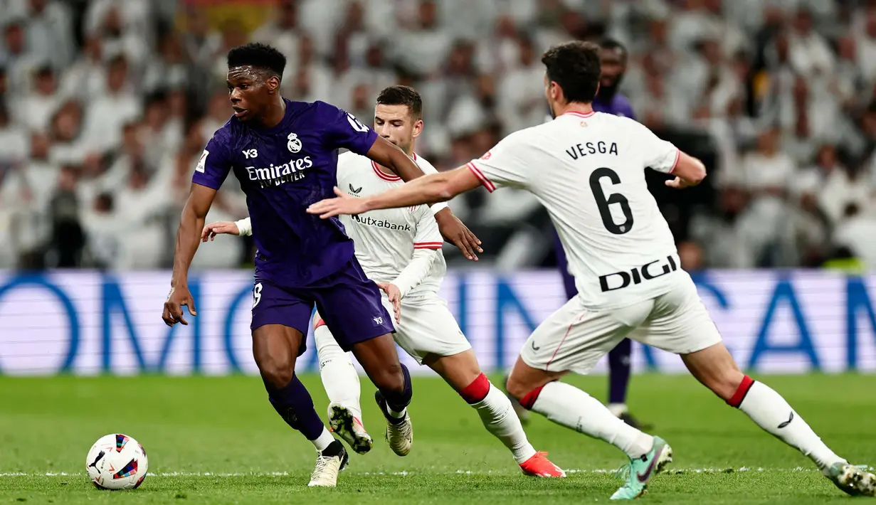 Tim asuhan pelatih Carlo Ancelotti unggul 2-0 atas Athletic Bilbao. (AP Photo/M. Gracia Jimenez)