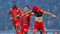 Foto: Eksel Runtukahu Borong 2 Gol, Persija Lumat Persebaya di BRI Super League