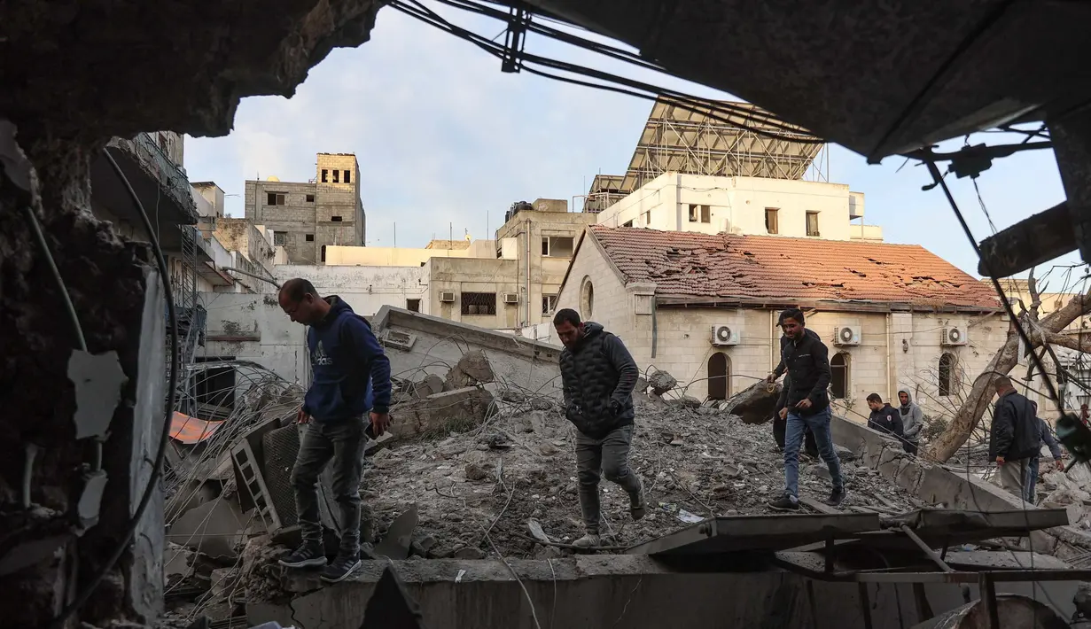 Kementerian Kesehatan Gaza mengecam keras serangan rudal Israel ini, diketahui Al-Ahli yang merupakan rumah sakit terakhir yang masih beroperasi di Gaza utara. (Omar AL-QATTAA/AFP)