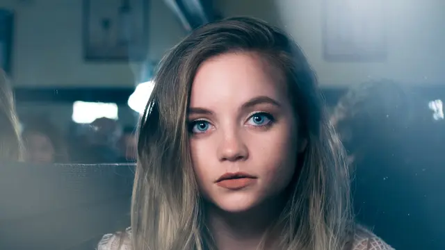 [Bintang] 5 Zodiak yang Tetap Cantik Meski Nggak Dandan, Enak Banget!