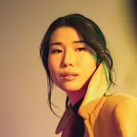 Sontek gaya makeup natural Christie pelantun lagu seribu kali cinta. | instagram.com/christie.ofcl