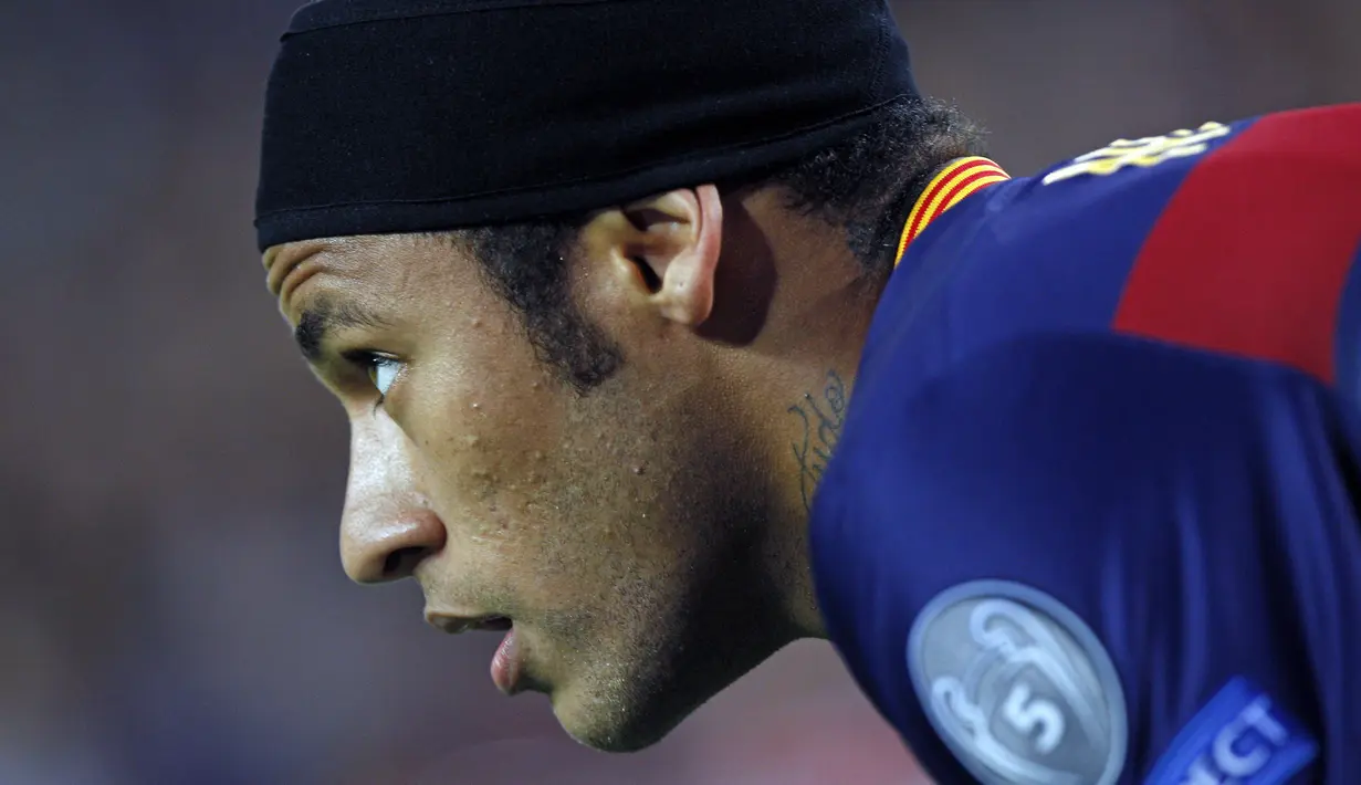 Neymar baru saja mempersembahkan gelar Piala Dunia Antarklub 2015 untuk Barcelona. (EPA/Quique Garcia)