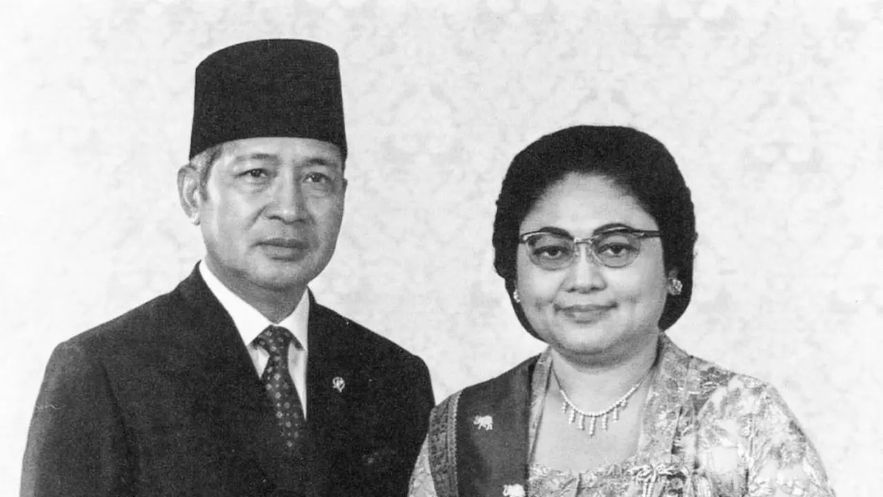 Pak Harto dan Ibu Tien Soeharto dalam kenangan
