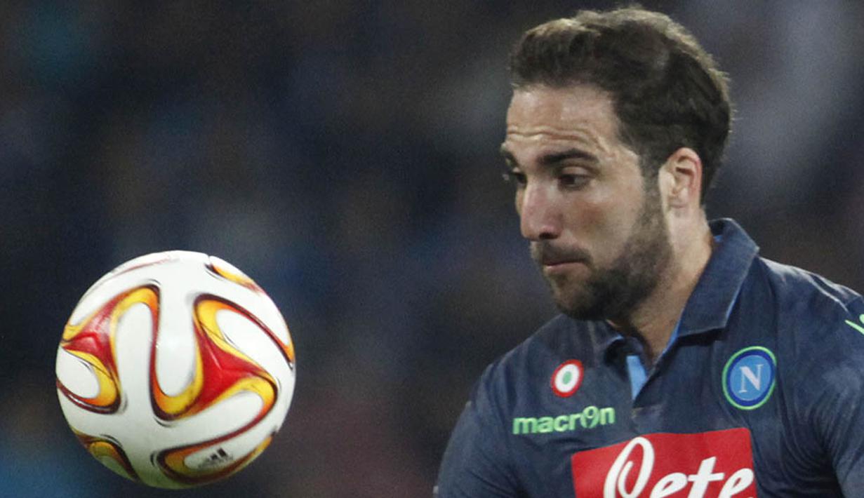 Namun pada 2013 dirinya hijrah ke Napoli dengan nilai transfer sebesar 37 juta poundsterling. (AFP/Carlo Hermann)