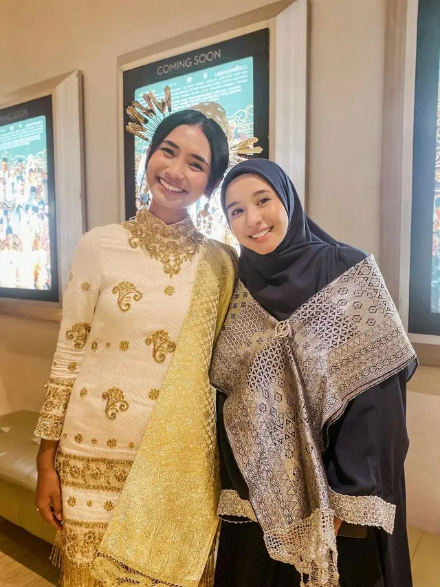 6 Potret Laudya Cynthia Bella di Konferensi Pers Buya Hamka, Pesona Kian Terpancar