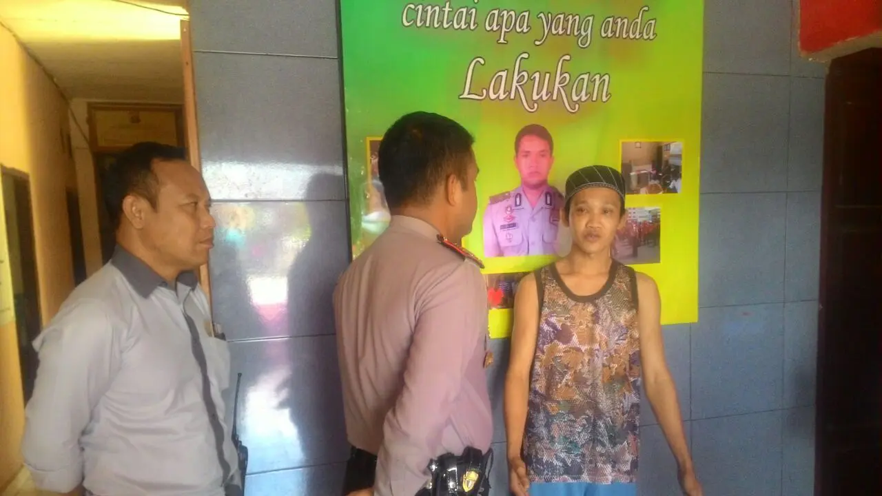 Lelaki Mabuk Ingat Salat Sebelum Gasak Motor