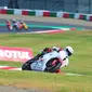 Pembalap beraksi di Suzuka 8 Hours Endurance. (Liputan6.com/ Achmad Yani Yustiawan)