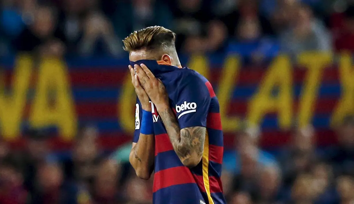 Neymar menempati urutan ke-5 dengan 21 gol top skor La Liga Spanyol. (REUTERS/Albert Gea)