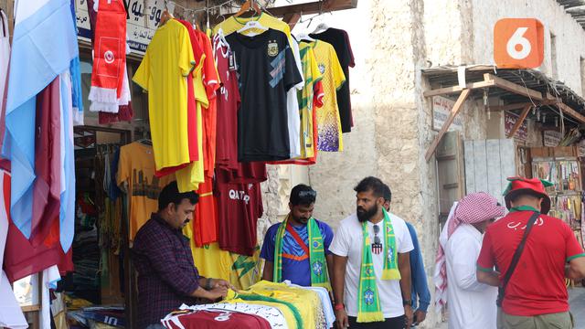 Baju Koko Viral di Qatar