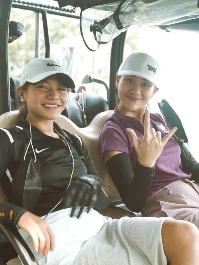 6 Potret Persahabatan Amel Carla dan Aaliyah Massaid, Friendship Goals
