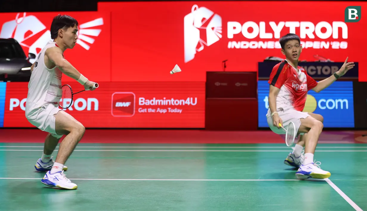 Meski gagal merebut gelar juara, pencapaian ini merupakan final perdana yang luar biasa bagi Raymond/Joaquin di turnamen kelas dunia Super 1000. (Bola.com/M Iqbal Ichsan)