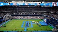 Sekitar 85 ribu suporter Los Blancos hadir di Estadio Santiago Bernabeu untuk menyambut Kylian Mbappe. (AFP/Oscar Del Pozo)
