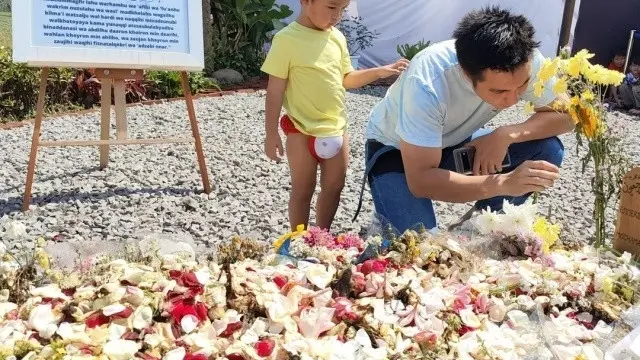 6 Momen Baim Wong Ziarah ke Makam Eril Putra Ridwan Kamil, Ajak Kiano