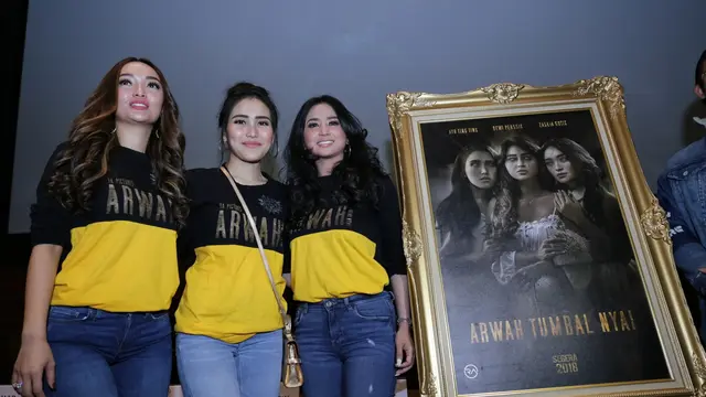 [Bintang] Ayu Ting Ting - Dewi Perssik - Zaskia Gotik