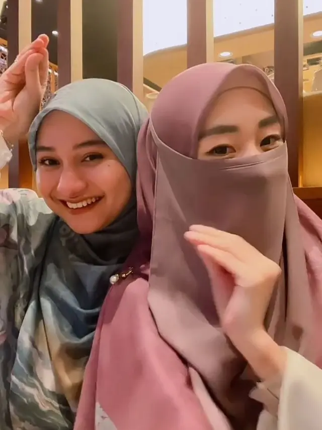 5 Potret Kedekatan Nadzira Shafa Istri Mendiang Ameer Azzikra dan Larissa Chou, Kompak