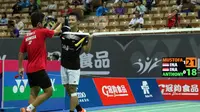 Tunggal putra Indonesia Ihsan Maulana Mustofa mengalahkan rekan senegaranya, Anthony Sinisuka Ginting, di perempat final Chinese Taipei Open Grand Prix 2015, Jumat (16/10/2015). (Liputan6.com/Humas PP PBSI)