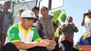 Citizen6, Tulang Bawang: Bupati Tulang Bawang Barat Bachtiar Basri, melakukan 

penanaman bibit pohon jabon dalam rangka peringatan hari lingkungan hidup sedunia, yang kali ini mengusung tema, "Hutan Penyangga Kehidupan", di lapangan Merdeka P