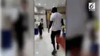 Baru-baru ini Bintang Liverpool, Sadio Mane, menjadi perbincangan lantaran kerendahan hatinya. Bagaimana tidak, Sadio Mane tertangkap kamera sedang membersihkan toilet sebuah masjid. Aksinya ini terlihat dalam unggahan sebuah akun Twitter bernama @kh...