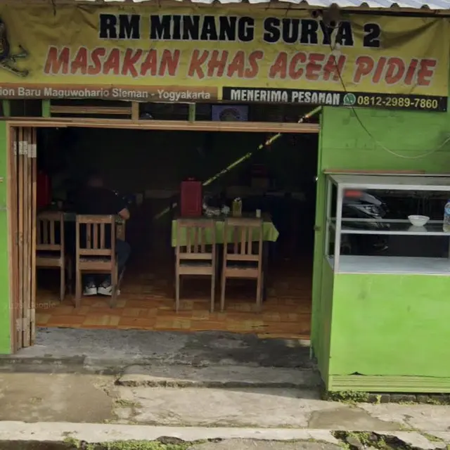 Enggak Biasa, Ini 6 Potret Warung Makan Padang yang Bikin Bingung Pelanggan