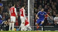 Arsenal vs Chelsea (Reuters/John Sibley)