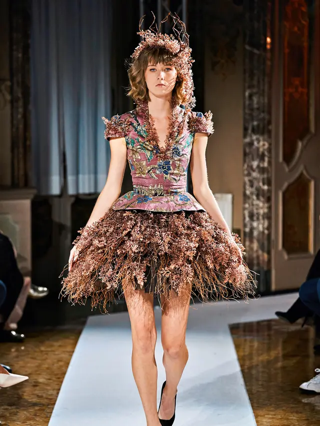 Pilgrimage, Melihat Warisan Lelulur pada Batik Indonesia dengan Gaya Eropa di Milan Fashion Week 2020