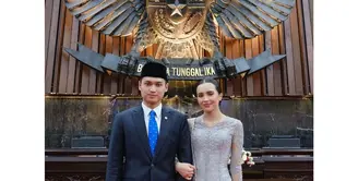 Beby Tsabina tampil menawan saat dampingi sang suami yang dilantik sebagai anggota DPR RI [@bebytsabina]