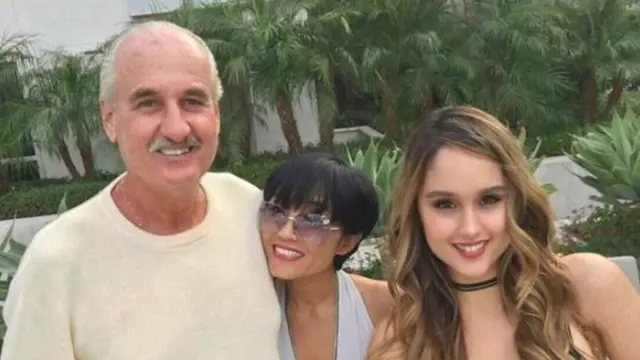 [Bintang] Cinta Laura