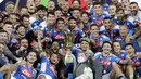 Para pemain Napoli merayakan kemenangan mereka atas Juventus pada final Coppa Italia di Olympic Stadium, Roma, Italia, Rabu (17/6/2020). Napoli menjadi juara Coppa Italia 2019-2020 setelah mengalahkan Juventus lewat drama adu penalti. (AP Photo/Andrew Medichini)