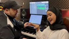 Meski dikabarkan telah menikah, belum diketahui apakah dua buku nikah itu milik Didi atau Cita Citata karena keduanya belum mengungkapkan hal apapun terkait pernikahan. Sementara, Cita Citata dalam unggahan di Instagram menyebut Didi Mahardika sebagai teman hidup. (Liputan6.com/IG/@cita_citata)