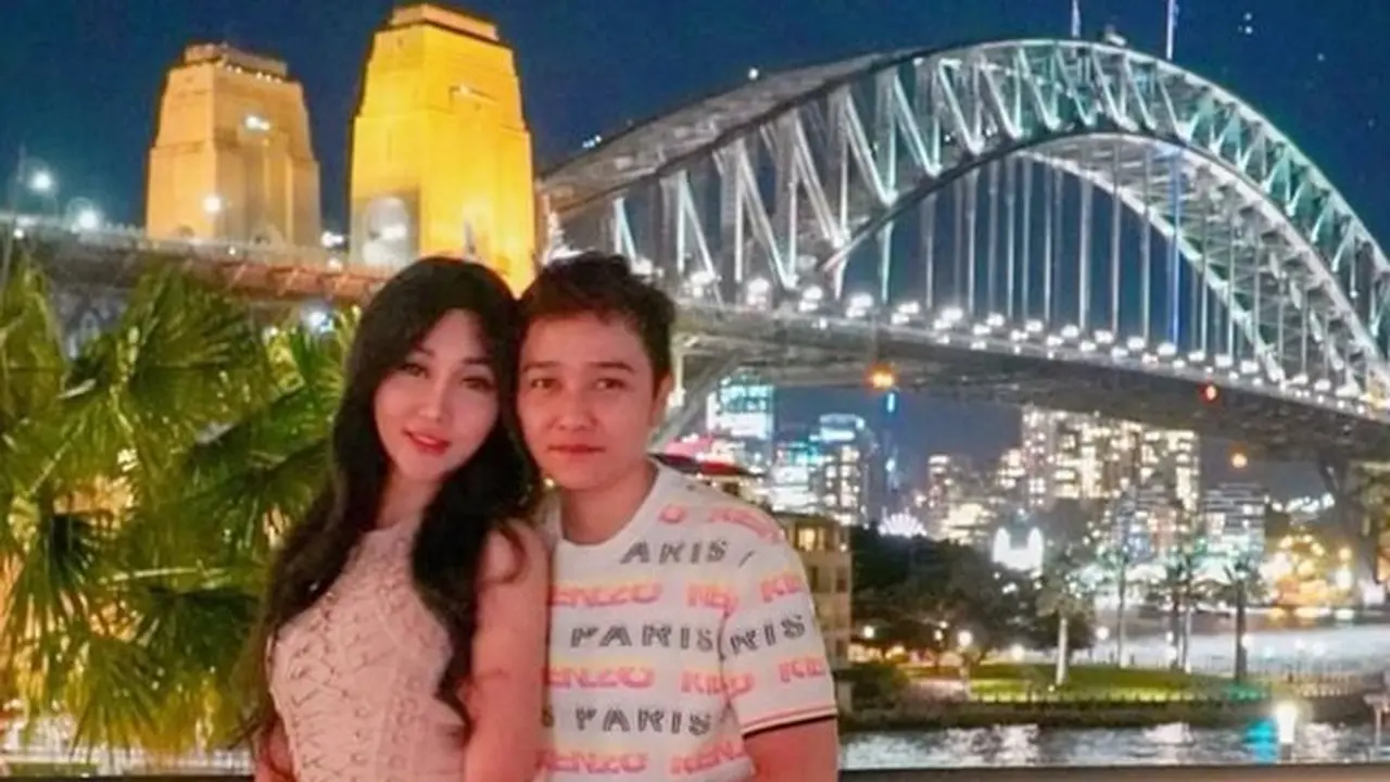 Potret Lucinta Luna dan Abash Saat Liburan di Australia