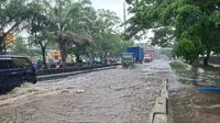 Banjir Masih Menggenangi Jalan Daan Mogot, Pengendara Diimbau Cari Jalur Alternatif
