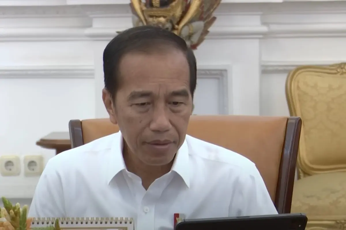 Presiden Joko Widodo (Jokowi) meminta peningkatan kewaspadaan terhadap Mpox atau penyakit cacar monyet jelang gelaran Indonesia Afrika Forum yang bakal digelar di Bali pada 1-3 September 2024. (Tangkapan Layar Youtube Sekretariat Presiden)