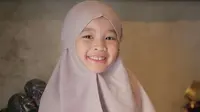 Gaya Hijab Kana Sybilla Anak Zaskia Adya Mecca, Cantik dan Imut