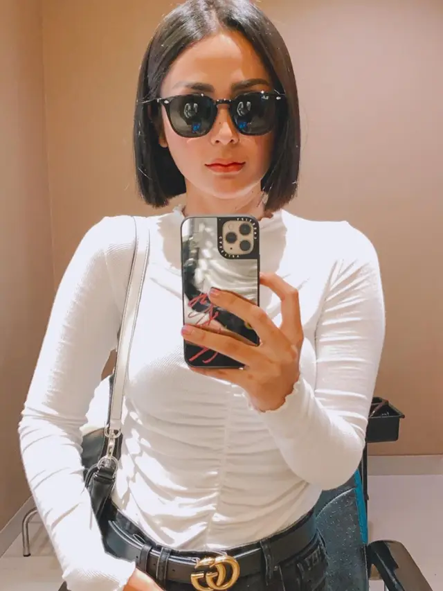 5 Potret Terbaru Selvi Kitty dengan Gaya Bob Hair, Bak Remaja SMA