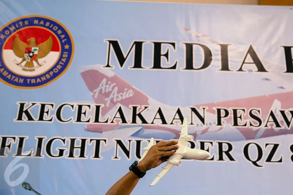 20151201-KNKT Beberkan Penyebab Kecelakaan Air Asia QZ 8501-Jakarta