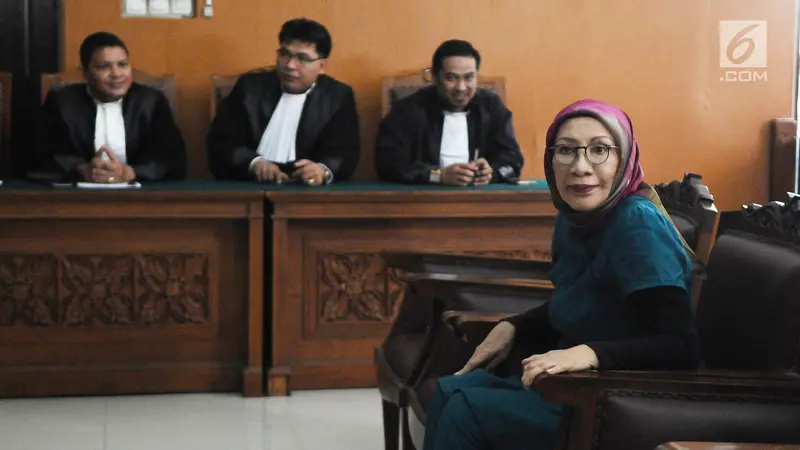 Ekspresi Ratna Sarumpaet Saat Jalani Sidang Lanjutan