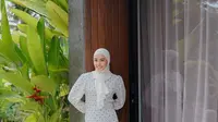 5 Model Abaya Terbaru yang Elegan, Cocok untuk Lebaran
