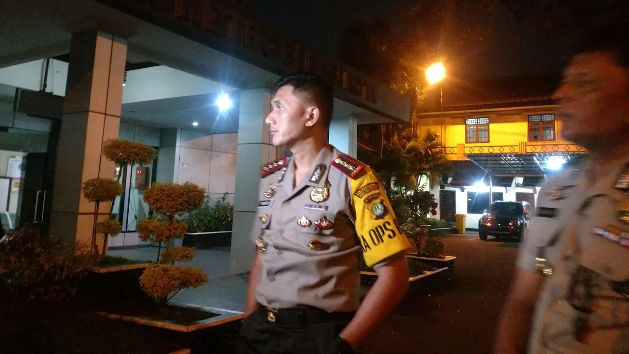 Polisi