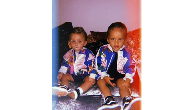 Jarang Tersorot, Ini 6 Potret Lucu Jax dan Zayn Anak Stefano Lilipaly