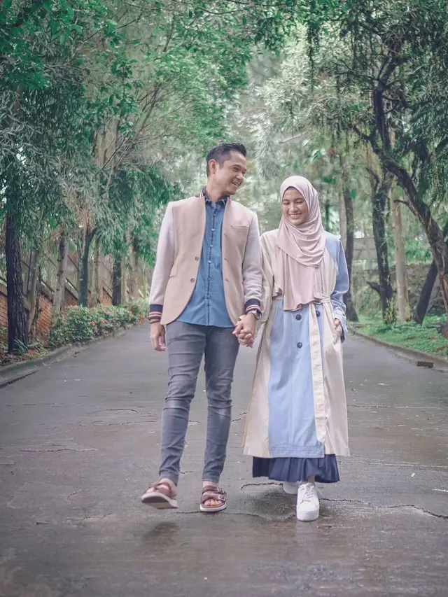 7 Potret Dude Harlino dan Alyssa Soebandono Pakai Baju Couple, Jadi Inspirasi