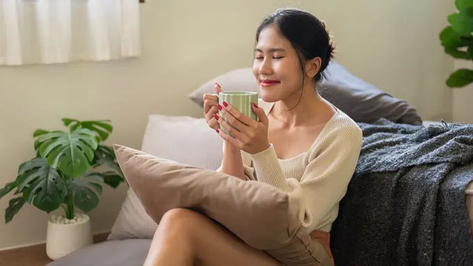 wanita februari santai