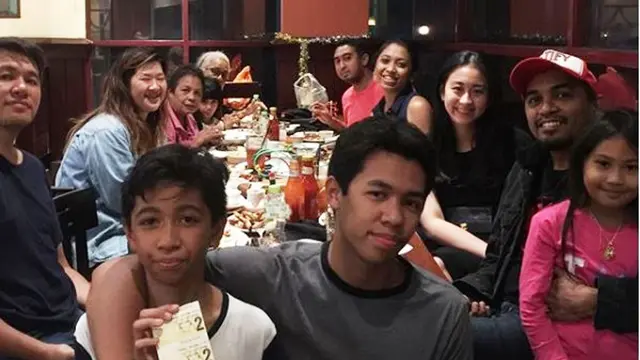 Glenn Fredly dan Vanessa Surya