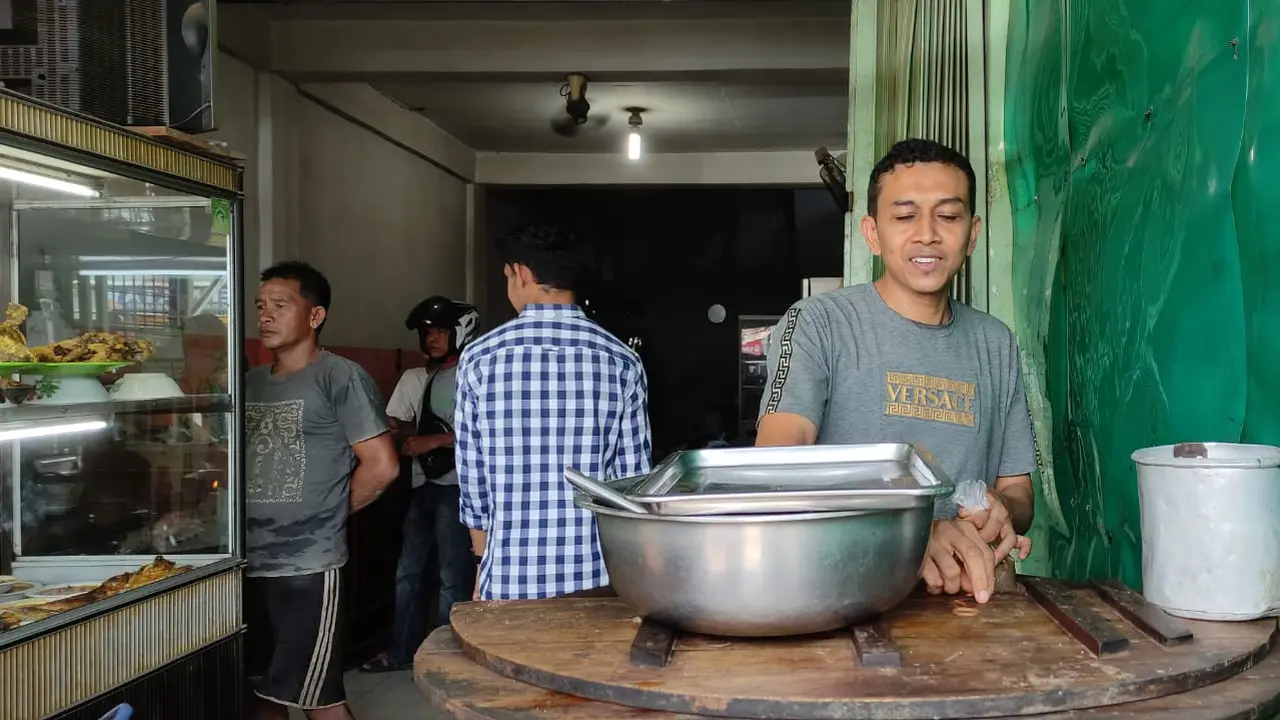 Program Kartu Prakerja mengubah nasib seorang Amir (35 tahun), yang sempat pontang panting mencari kerja pasca lulus kuliah di salah satu universitas di Aceh.