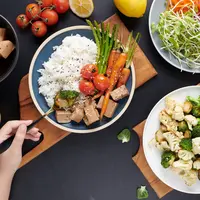 Ilustrasi makanan sehat. /Freepik by jcomp