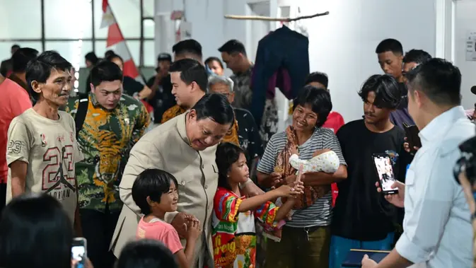 Malam-Malam Prabowo Cek Hunian Baru Warga Bantaran Rel Senen