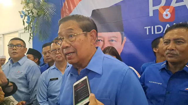 Ketua Majelis Partai Demokrat Susilo Bambang Yudhoyono (SBY) saat safari politik di wilayah Kota Sukabumi (Liputan6.com/Fira Syahrin).