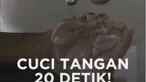 Berita video TikTok Bola.com kali ini memperlihatkan sekilas momen saat EFH (Work from Home) di mana cuci tangan kini menjadi kebiasaan tentunya untuk mencegah virus Corona.