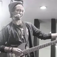 Ezra HiVi (Instagram/ezramandira)