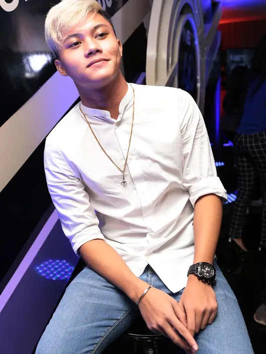 Ditemui di kawasan Mega Kuningan, Jakarta Selatan, Rabu (26/4), Iki menceritakan kekhawatiran soal single Cukup Tahunya ini. Menurutnya, ini cukup rawan untuk diterima masyarakat. (Deki Prayoga/Bintang.com)