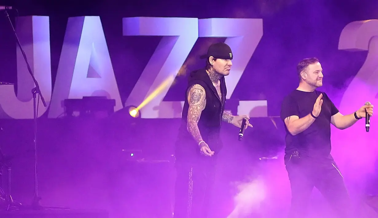 Total terdapat 20 lagu ang dibawakan oleh Boyzone saat tampil di Prambanan Jazz Festival 2018 haru ketiga. (Bambang E. Ros/Bintang.com)
